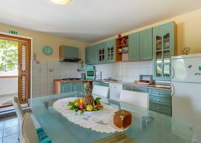 Rukonic Aleksandar Casa de hóspedes Nerezine